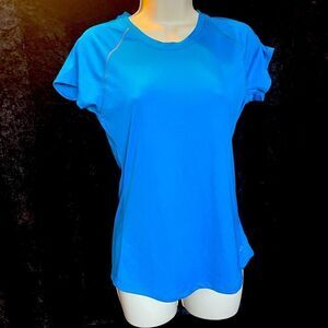 Champion Women’s Semi fitted blue tee Size Small